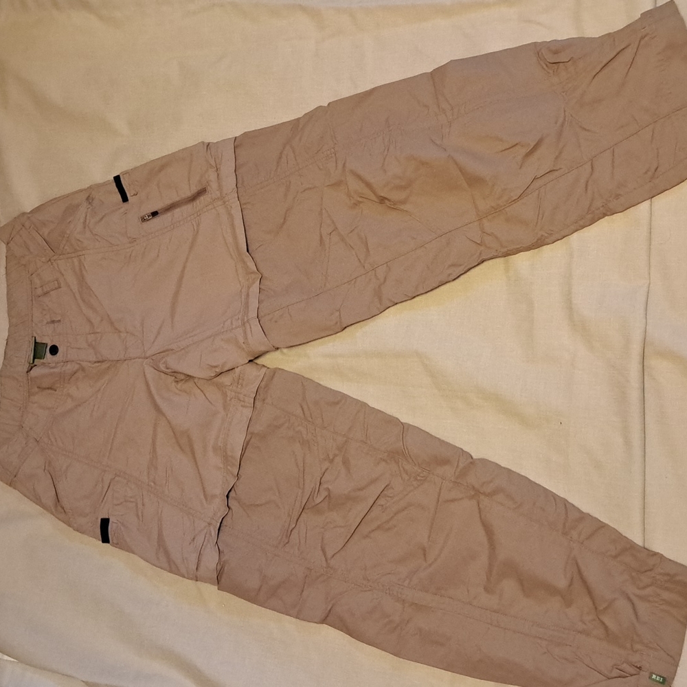 REI Pants Women Regular Size 10 Lightweight Outdoors Lightweight Zip Off Shorts